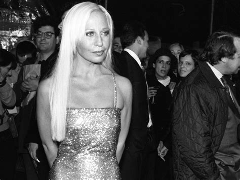 donatella versace neden bu hale geldi|donatella versace style.